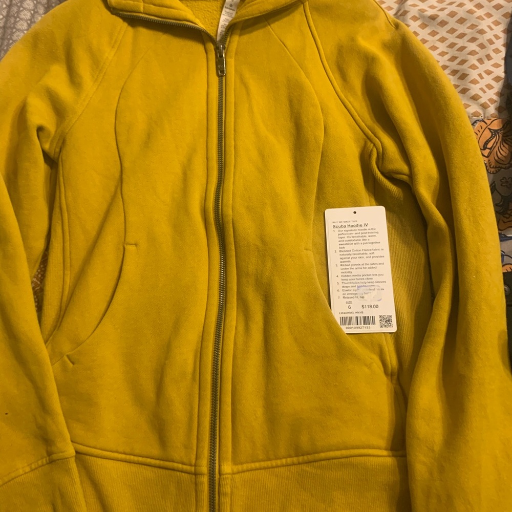 - Lululemon size 6 scuba hoodie - Picture 5 of 5